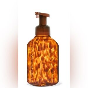 NWT- Bath & Body Works - Tortoise Shell Refillable Glass Soap Dispenser